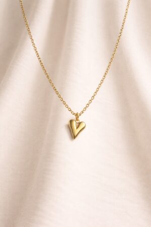 Amour Necklace