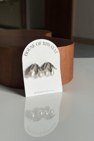 Aeris Silver Pearl Earrings