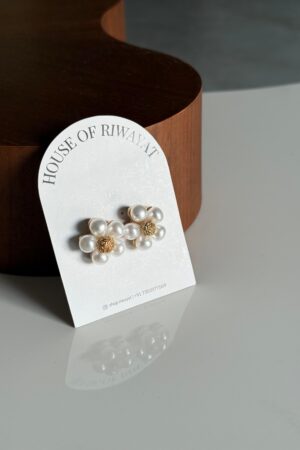 Liora Pearl Flower Earrings