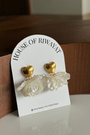 Heart Pearl Flatters Earrings